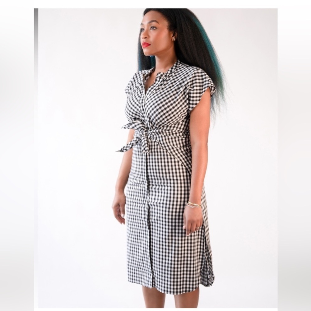 🛍️Black and White Checkered shirt dress small cottage core,picnic,longer in back